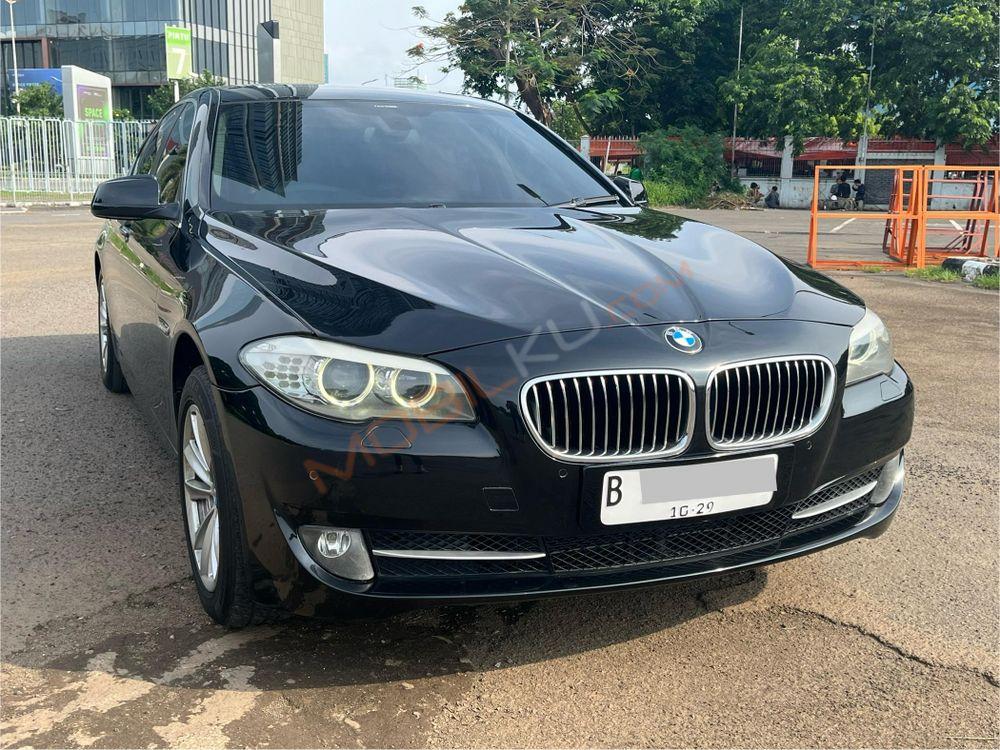 Mobil BMW 5 Series 2013