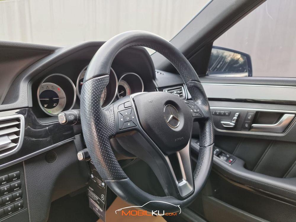 Mobil Mercedes-Benz E-Class 2014