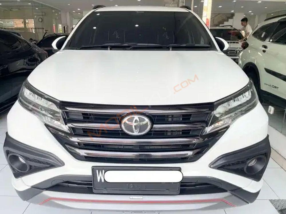Mobil Toyota Rush 2018