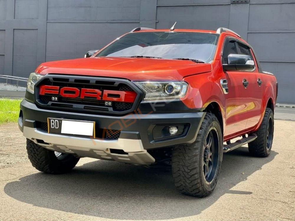 Mobil Ford Ranger 2014