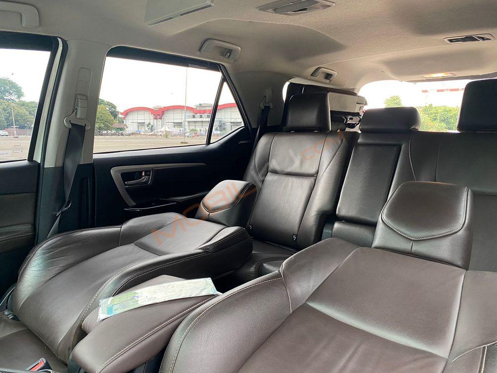 Mobil Toyota Fortuner 2021