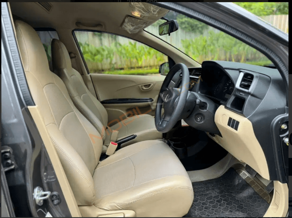 Mobil Honda Mobilio 2016