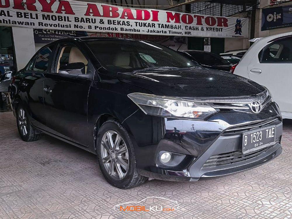 Mobil Toyota Vios 2014