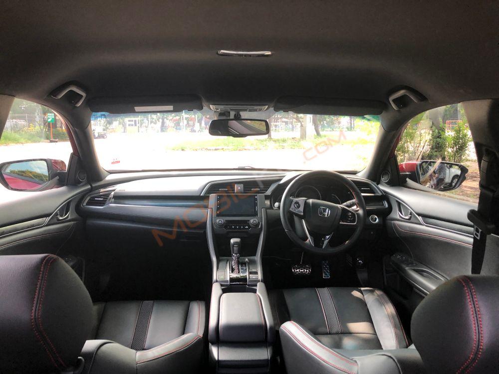 Mobil Honda Civic Hatchback 2021