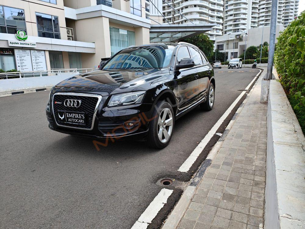 Mobil Audi Q5 2011