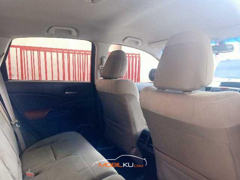 Mobil Honda CR-V 2013