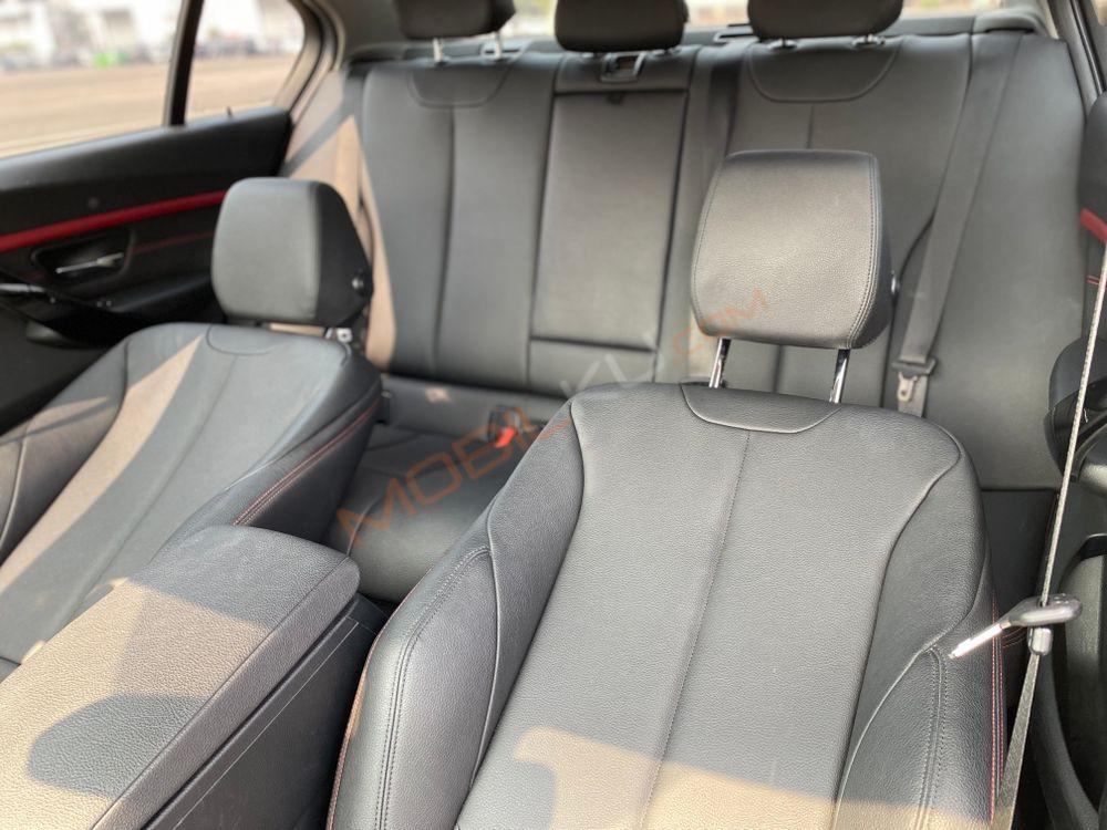 Mobil BMW 3 Series 2016