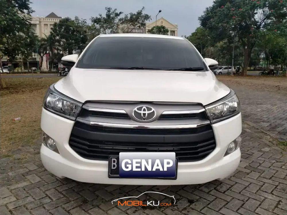 Mobil Toyota Kijang Innova 2018