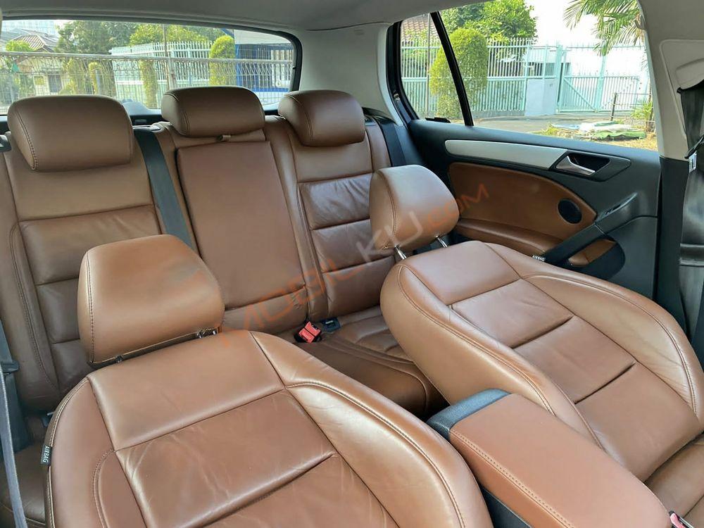 Mobil Volkswagen Golf 2013