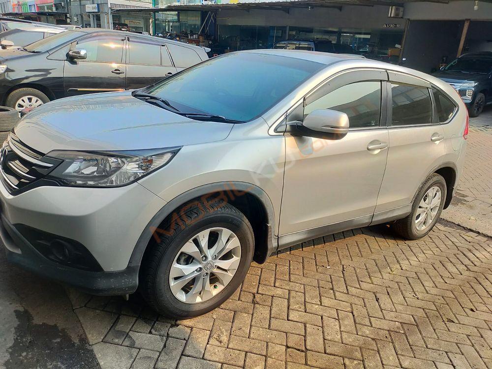 Mobil Honda CR-V 2014