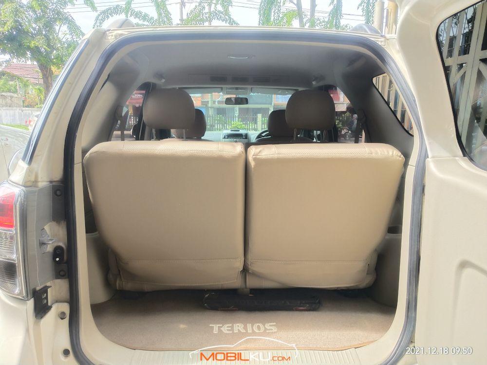Mobil Daihatsu Terios 2013