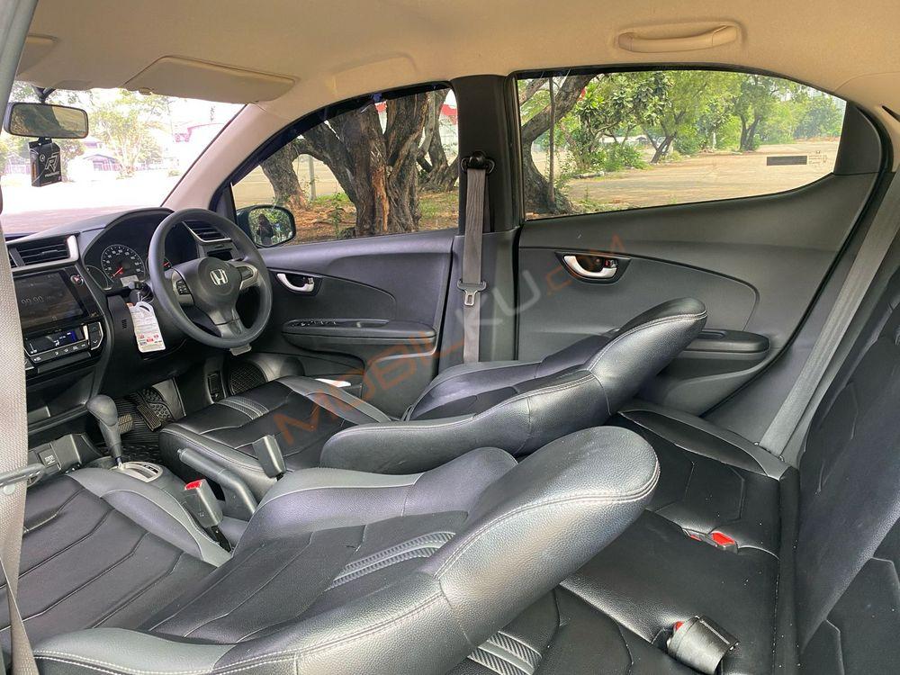 Mobil Honda Brio 2021