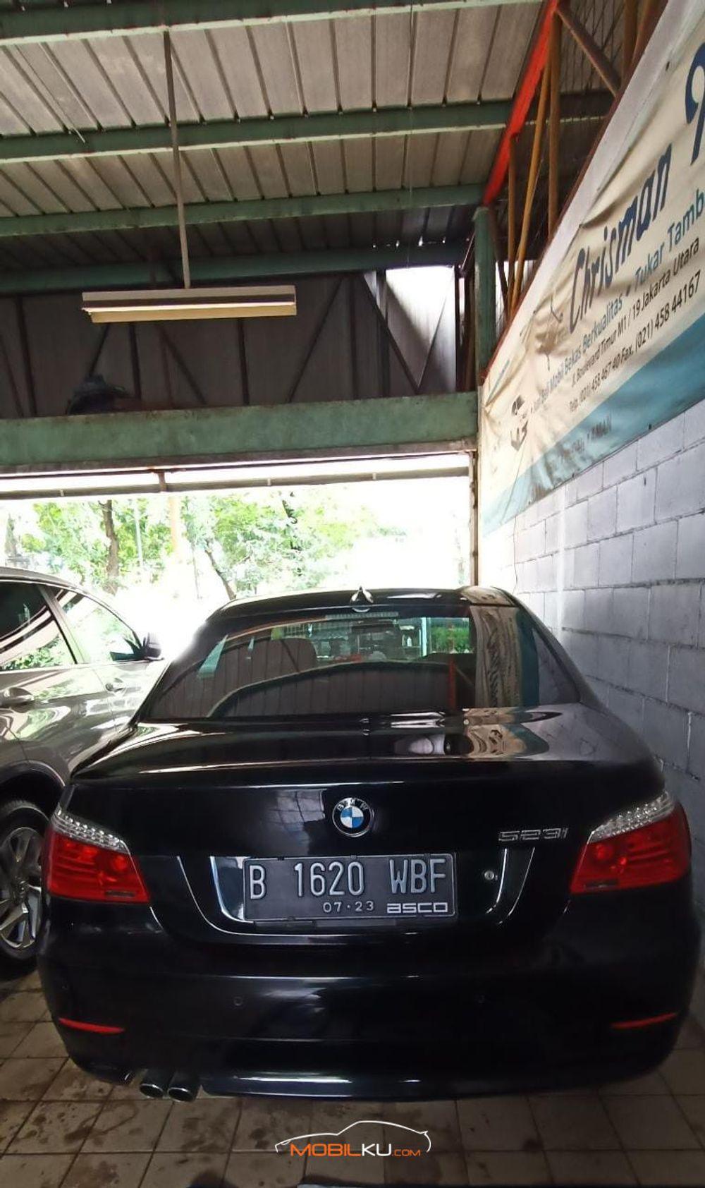 Mobil BMW 5 Series 2008