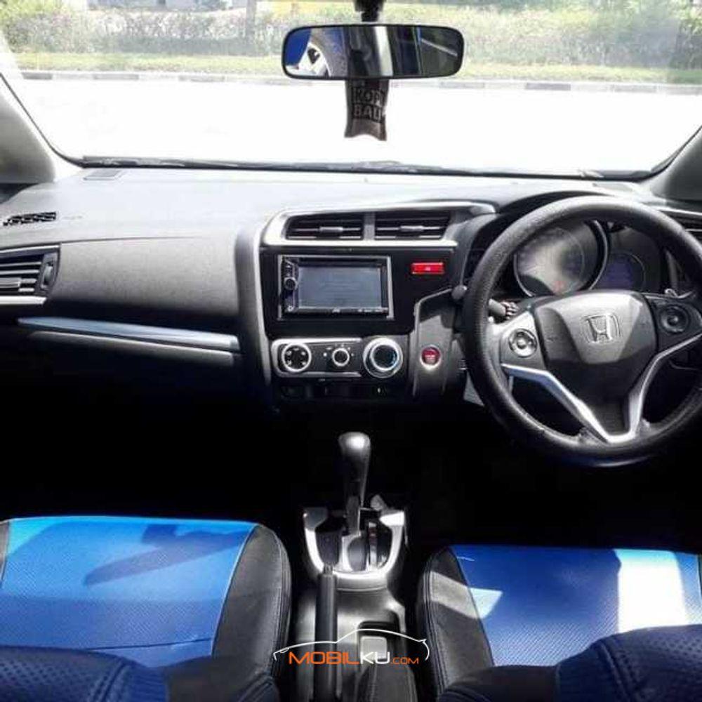 Mobil Honda Jazz 2015