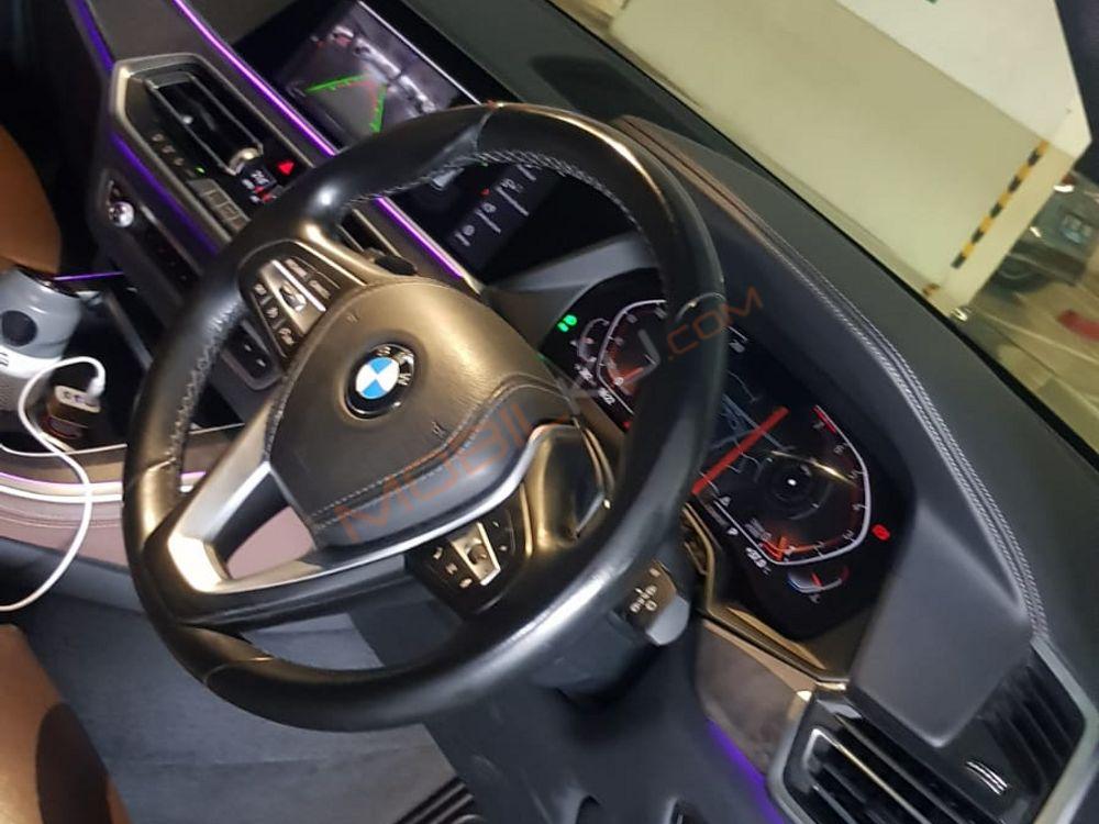 Mobil BMW X5 2019
