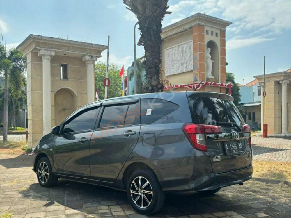 Mobil Toyota Calya 2020