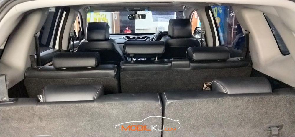 Mobil Honda CR-V 2017