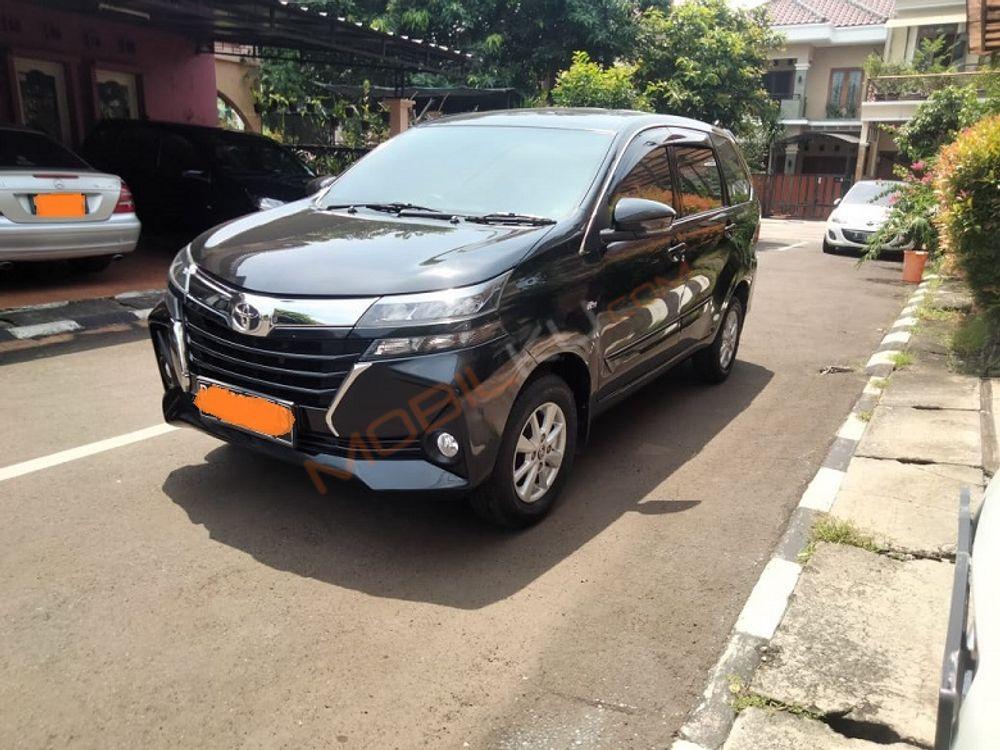 Mobil Toyota Avanza 2021