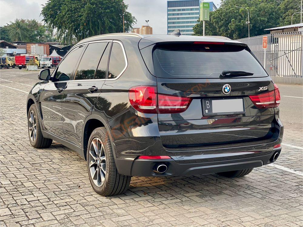 Mobil BMW X5 2015