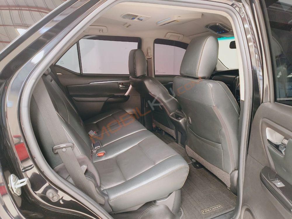 Mobil Toyota Fortuner 2022
