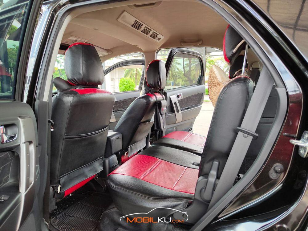 Mobil Toyota Rush 2015