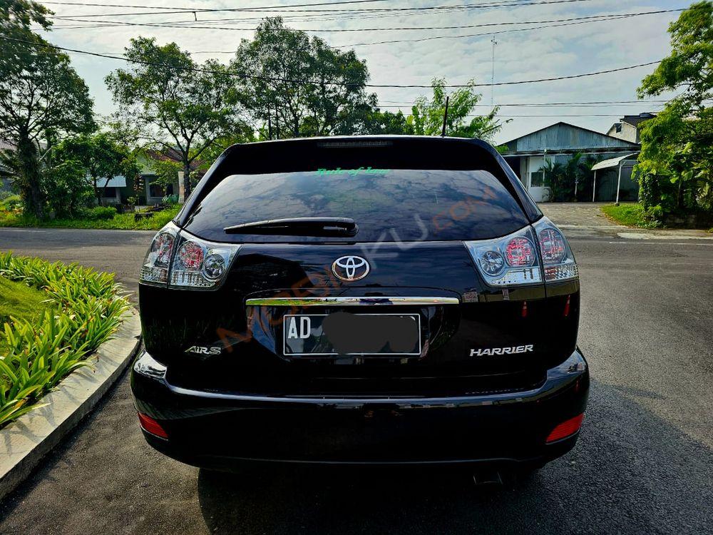 Mobil Toyota Harrier 2003