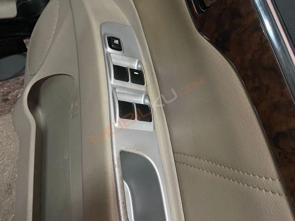 Mobil Mitsubishi Pajero Sport 2010