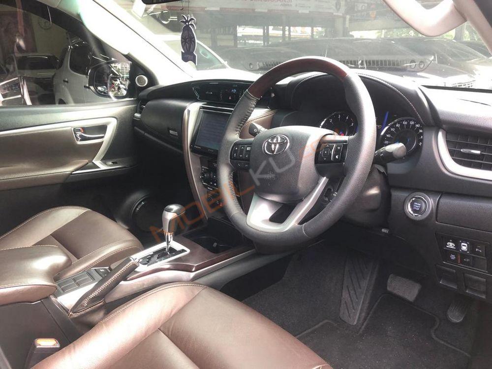 Mobil Toyota Fortuner 2019