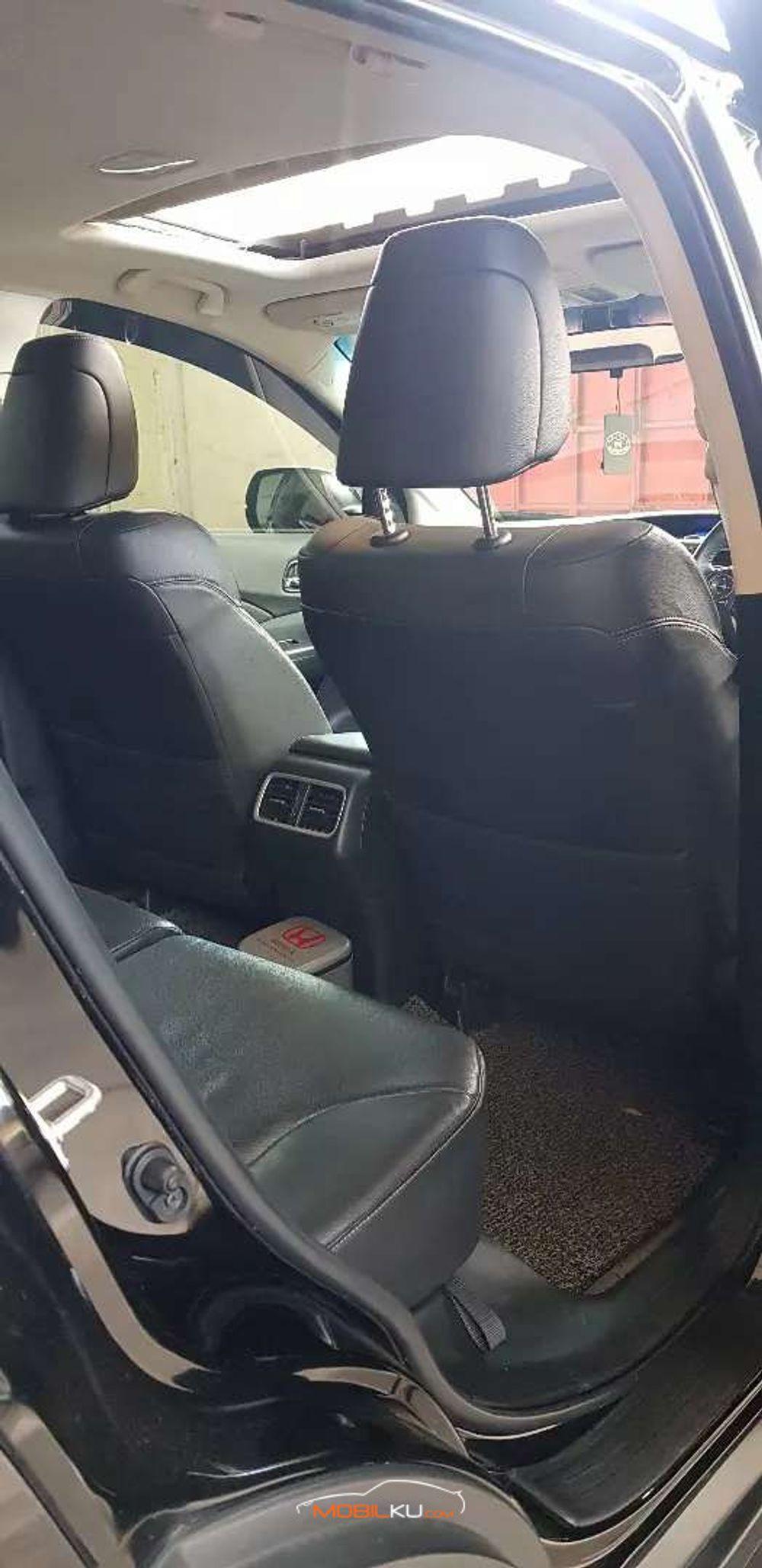 Mobil Honda CR-V 2017