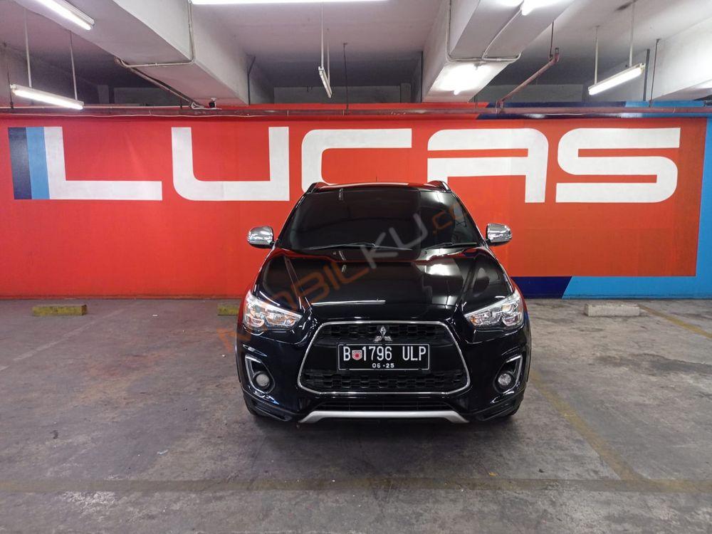 Mobil Mitsubishi Outlander Sport 2018