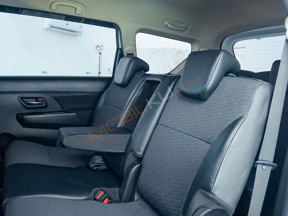 Mobil Suzuki XL7 2021