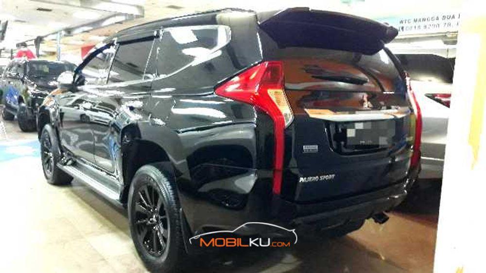Mobil Mitsubishi Pajero Sport 2019