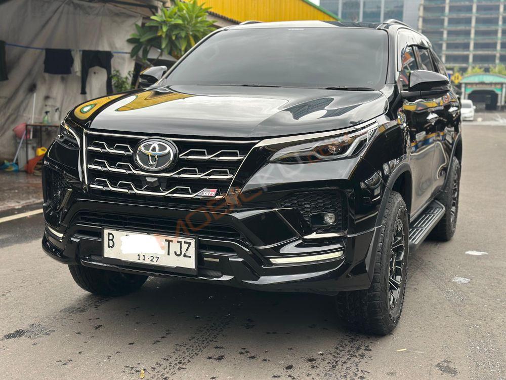 Mobil Toyota Fortuner 2022
