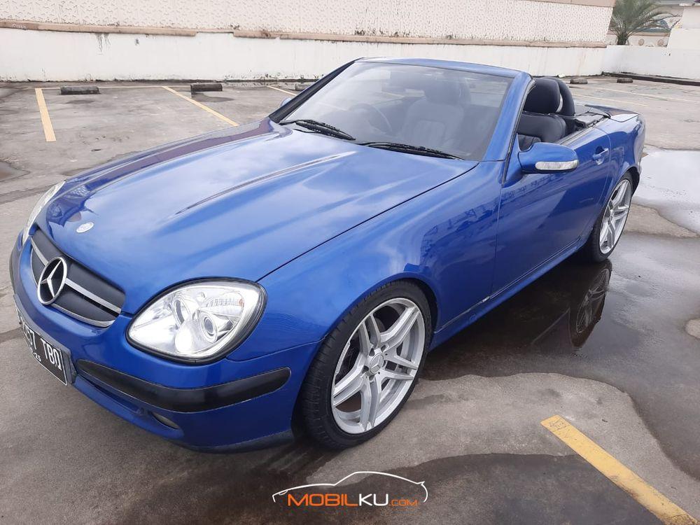 Mobil Mercedes-Benz SLK 2000
