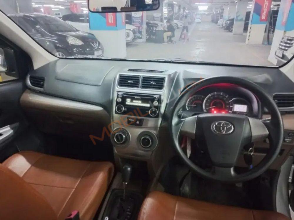 Mobil Toyota Avanza 2017
