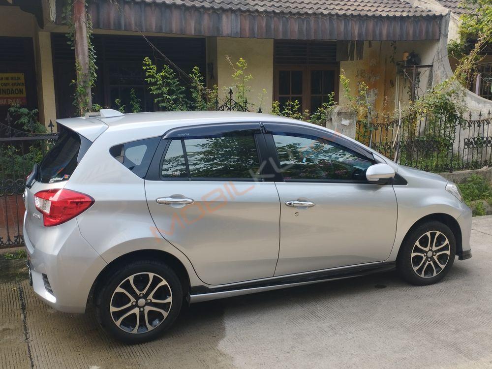 Mobil Daihatsu Sirion 2021