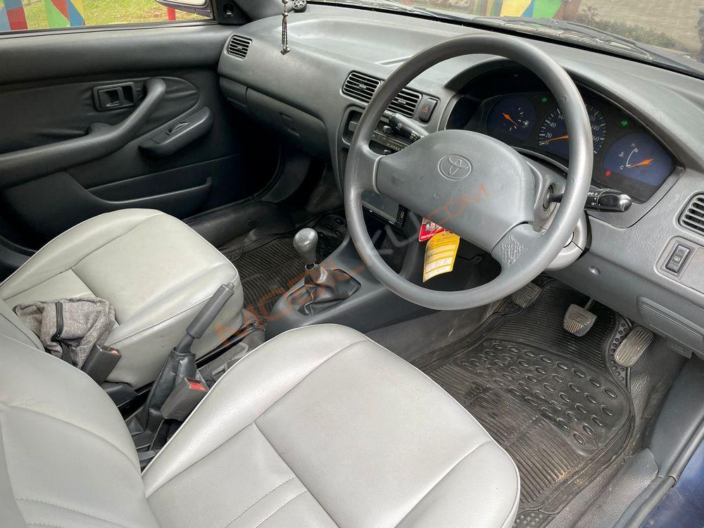 Mobil Toyota Soluna 2003