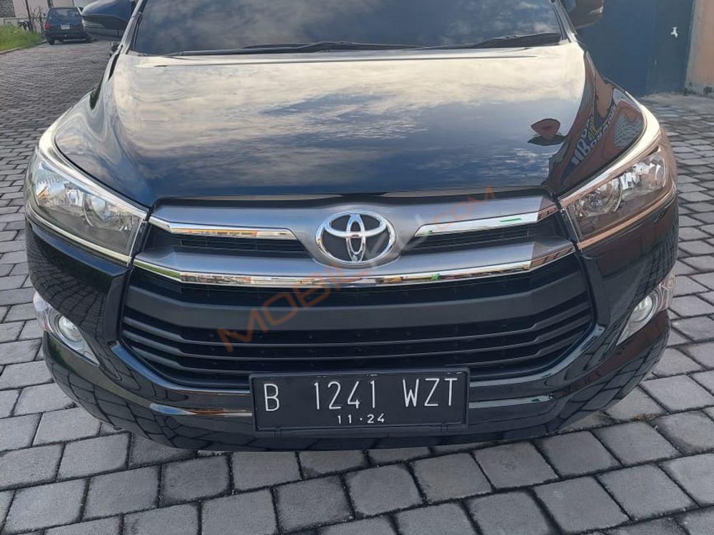 Mobil Toyota Kijang Innova 2019