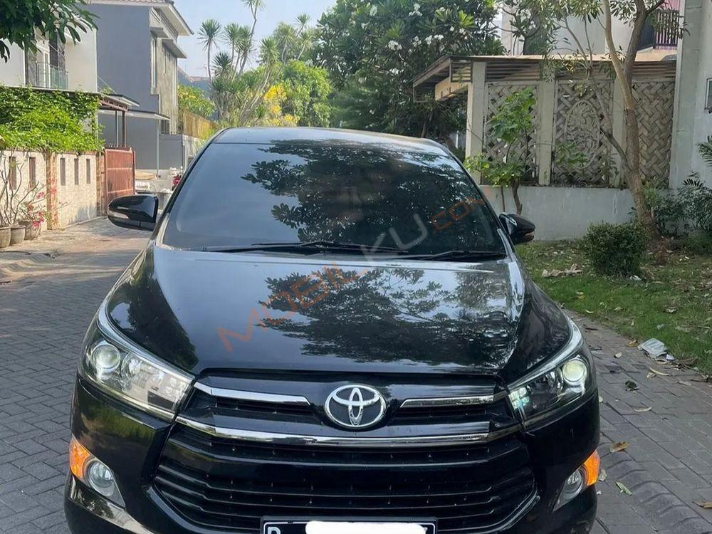 Mobil Toyota Kijang Innova 2016