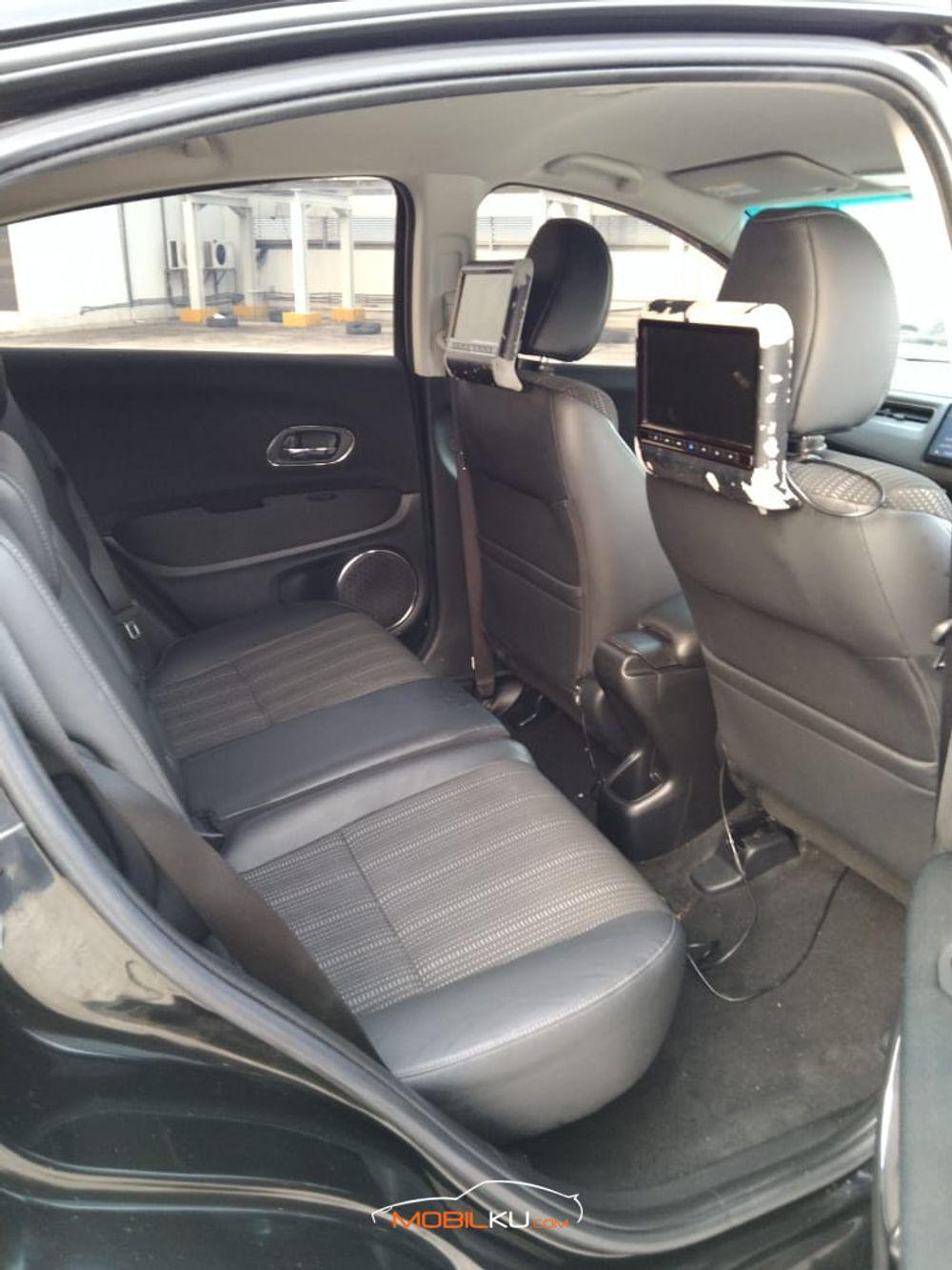 Mobil Honda HR-V 2018