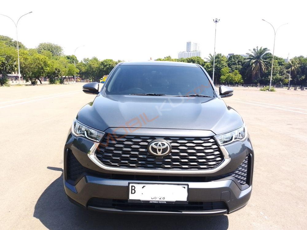 Mobil Toyota Kijang Innova Zenix 2023