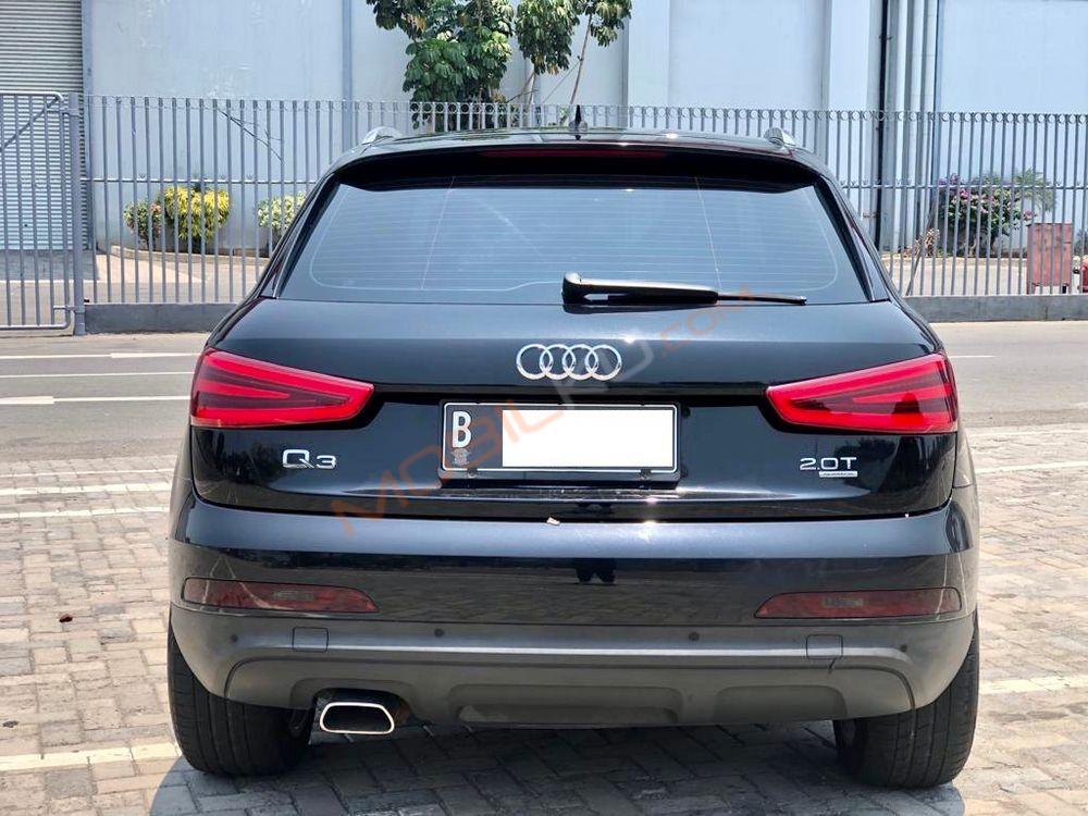 Mobil Audi Q3 2014