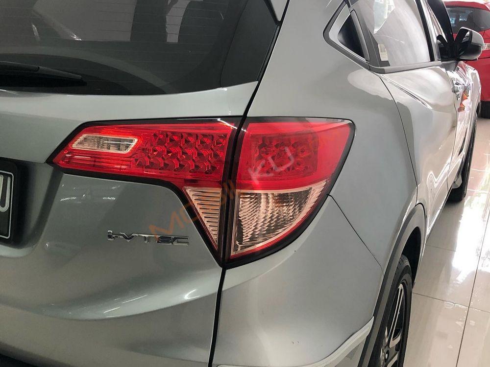 Mobil Honda HR-V 2016