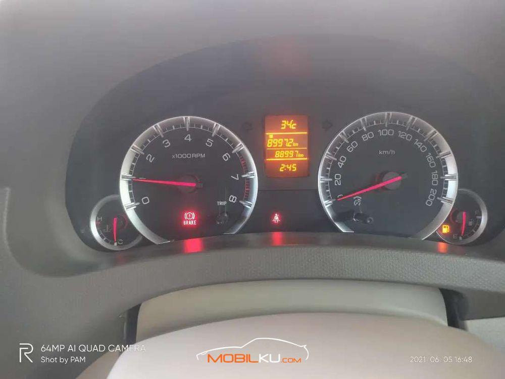 Mobil Suzuki Ertiga 2012