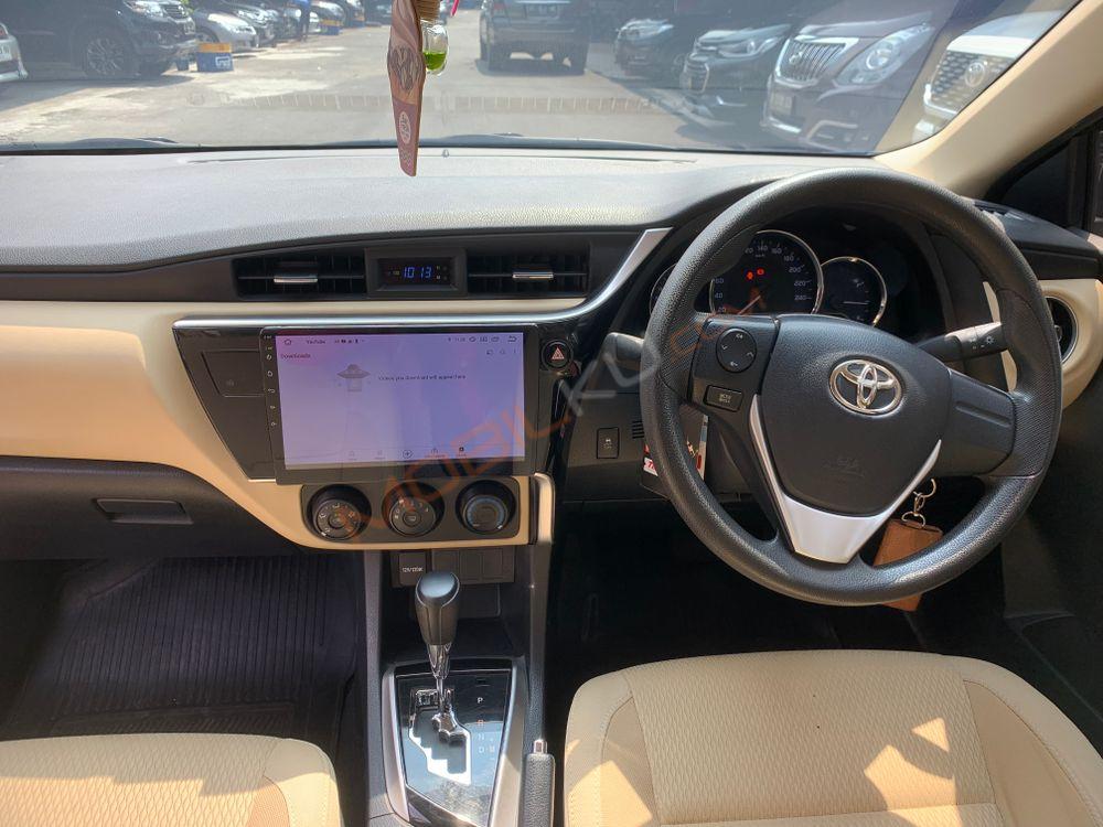 Mobil Toyota Corolla 2018