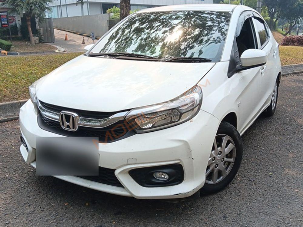 Mobil Honda Brio 2019