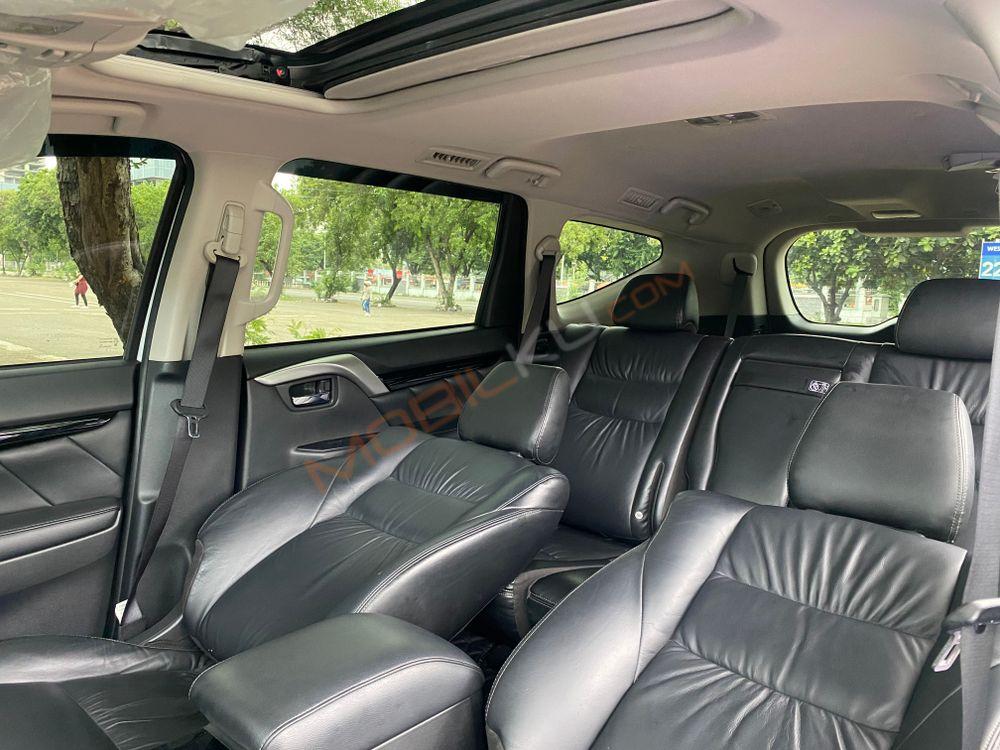 Mobil Mitsubishi Pajero Sport 2022