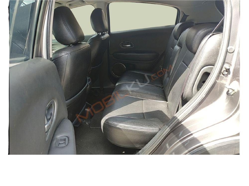 Mobil Honda HR-V 2015