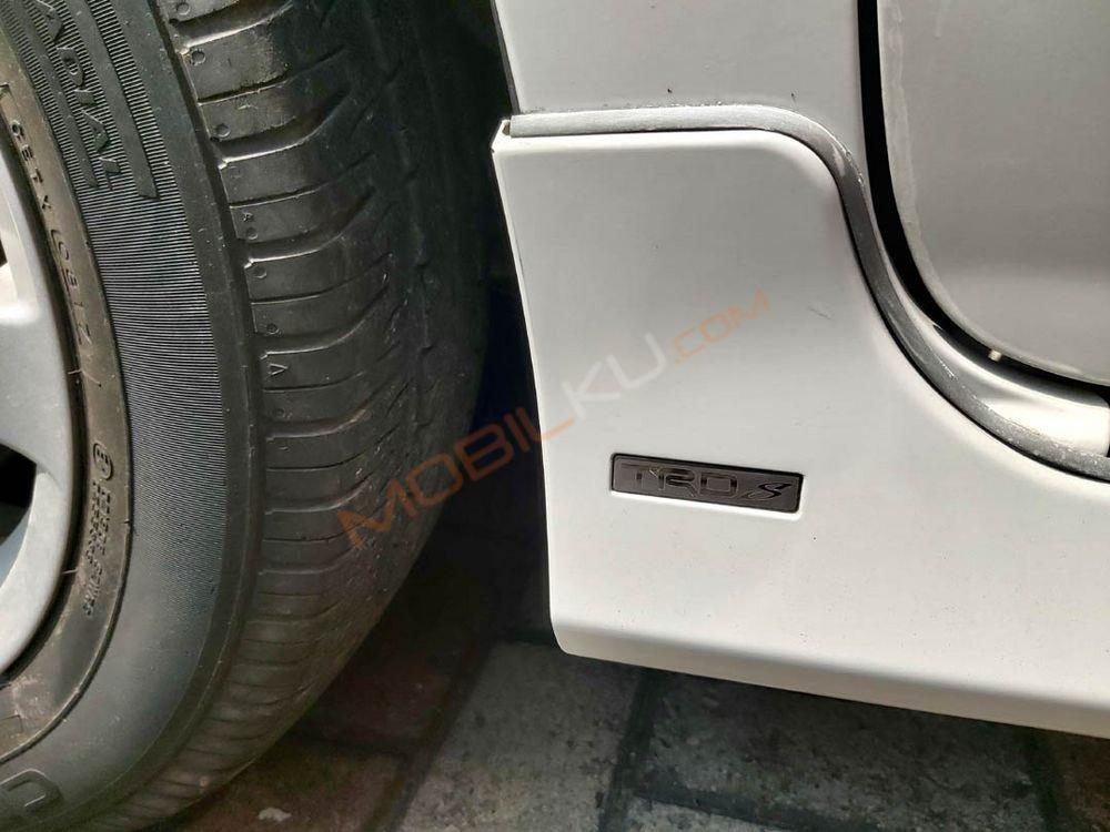 Mobil Toyota Agya 2017