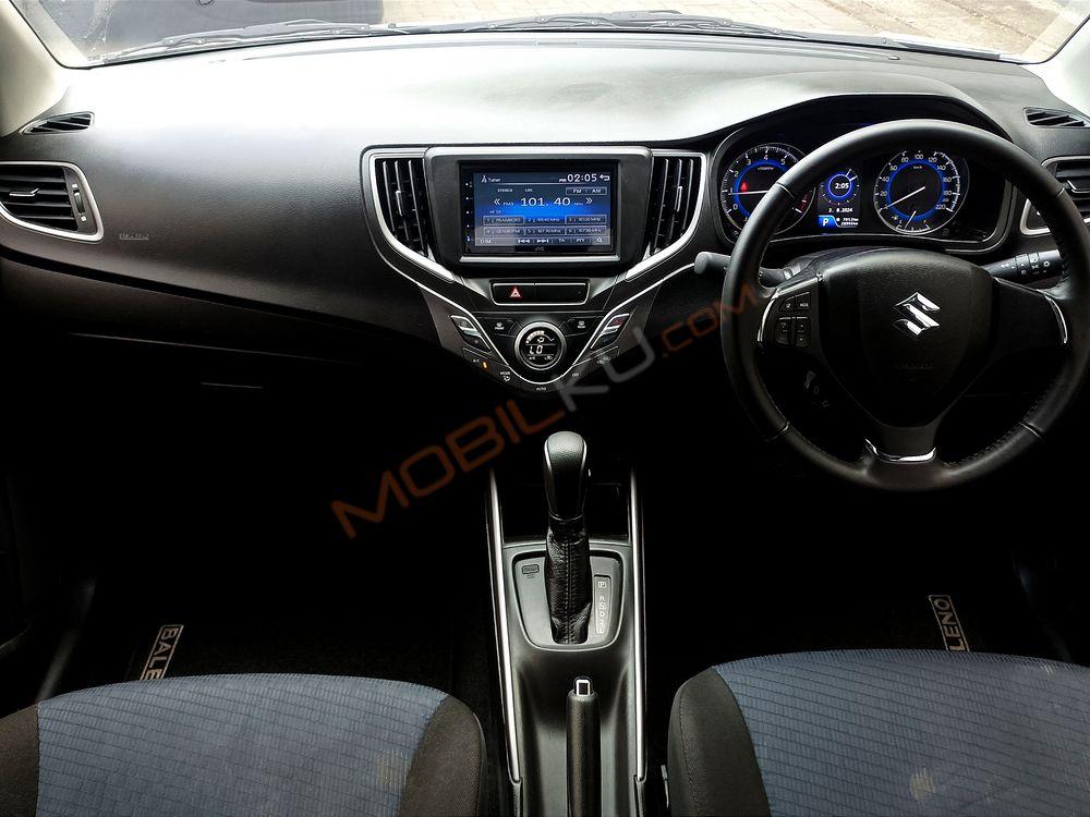Mobil Suzuki Baleno 2021